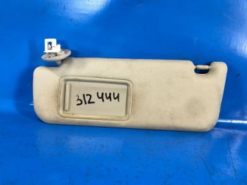 Козырек солнцезащитный лев. TOYOTA PRIUS PLUS 11-14