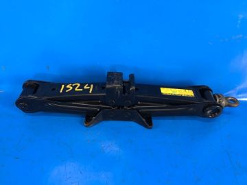 Домкрат TOYOTA PRIUS PLUS 11-14