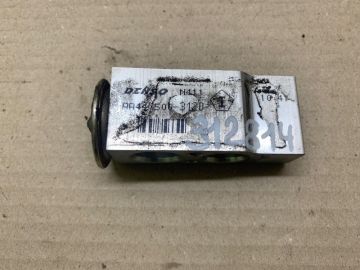 Клапан кондиціонера LEXUS RX350/450 09-15