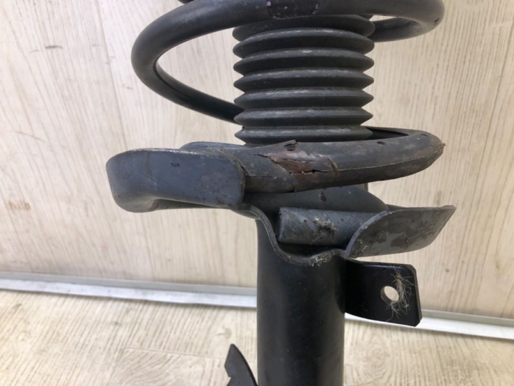 BBM3-34-900A | Амортизатор передн. лев. MAZDA 3 BL 09-13 - Фото 5