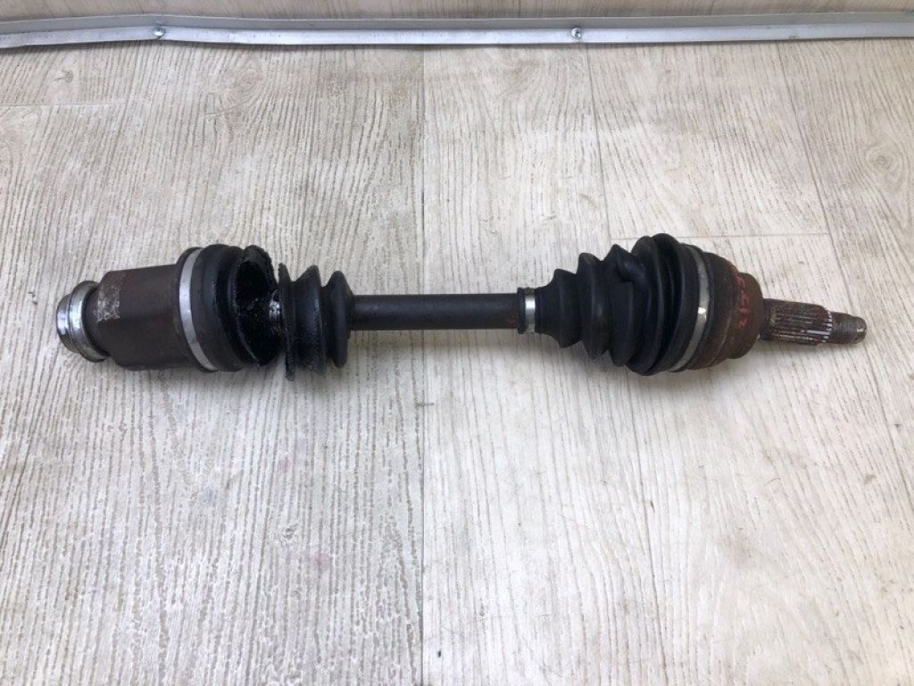 GG62-25-500A | Привід передній прав. MAZDA 3 BL 09-13