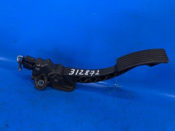 Педаль газа MITSUBISHI OUTLANDER XL 05-13