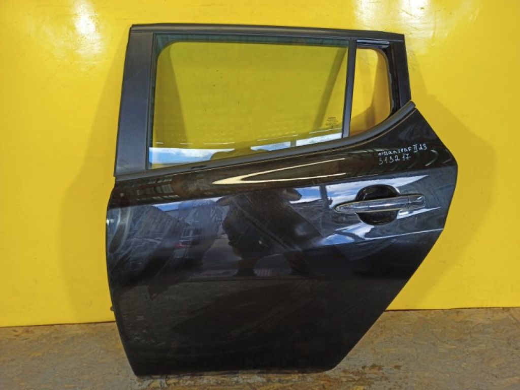 82101-5SF0A | Двері задн. лів. NISSAN LEAF 18-