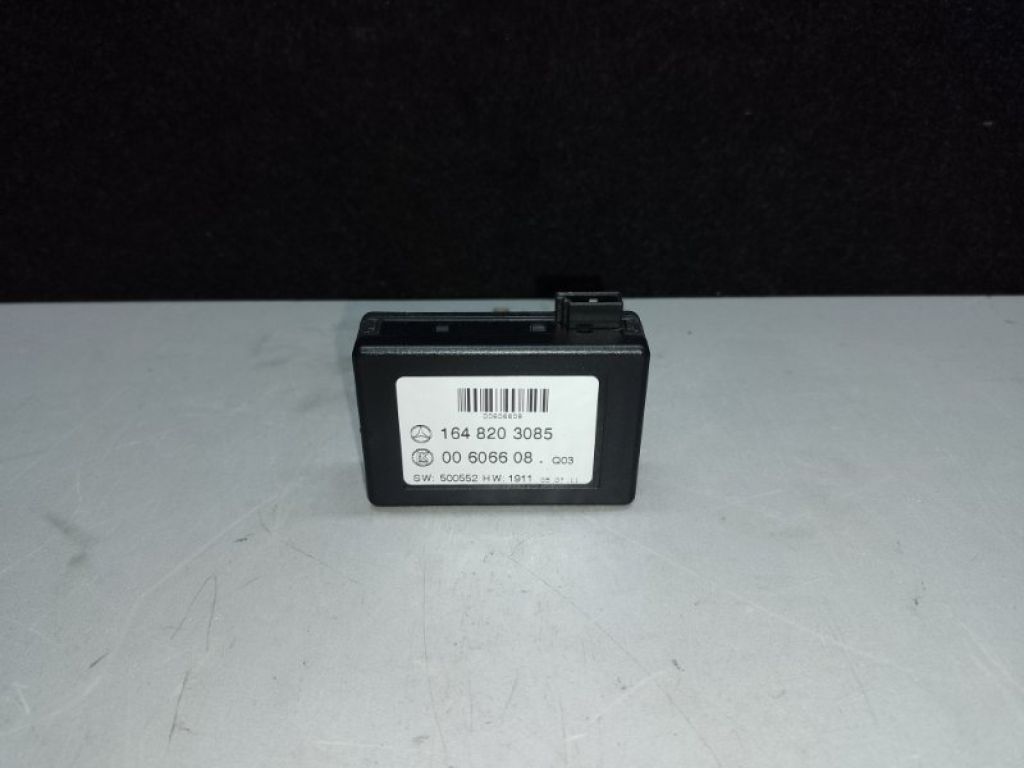 A 164 820 30 85 | Датчик дощу MERCEDES GL-CLASS X164 06-12