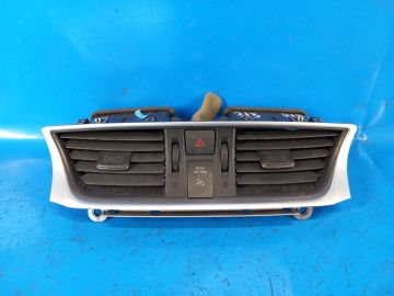 Дефлектор повітряний NISSAN SENTRA B17 12-21