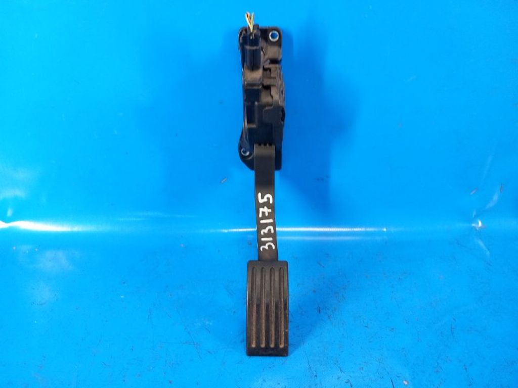 EV6Z-9F836-A | Педаль газа FORD FOCUS 10-18