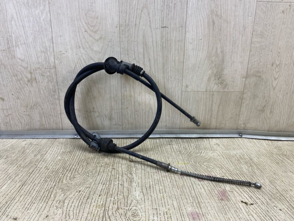 4820A026 | Трос стояночного тормоза прав. MITSUBISHI OUTLANDER XL 05-13