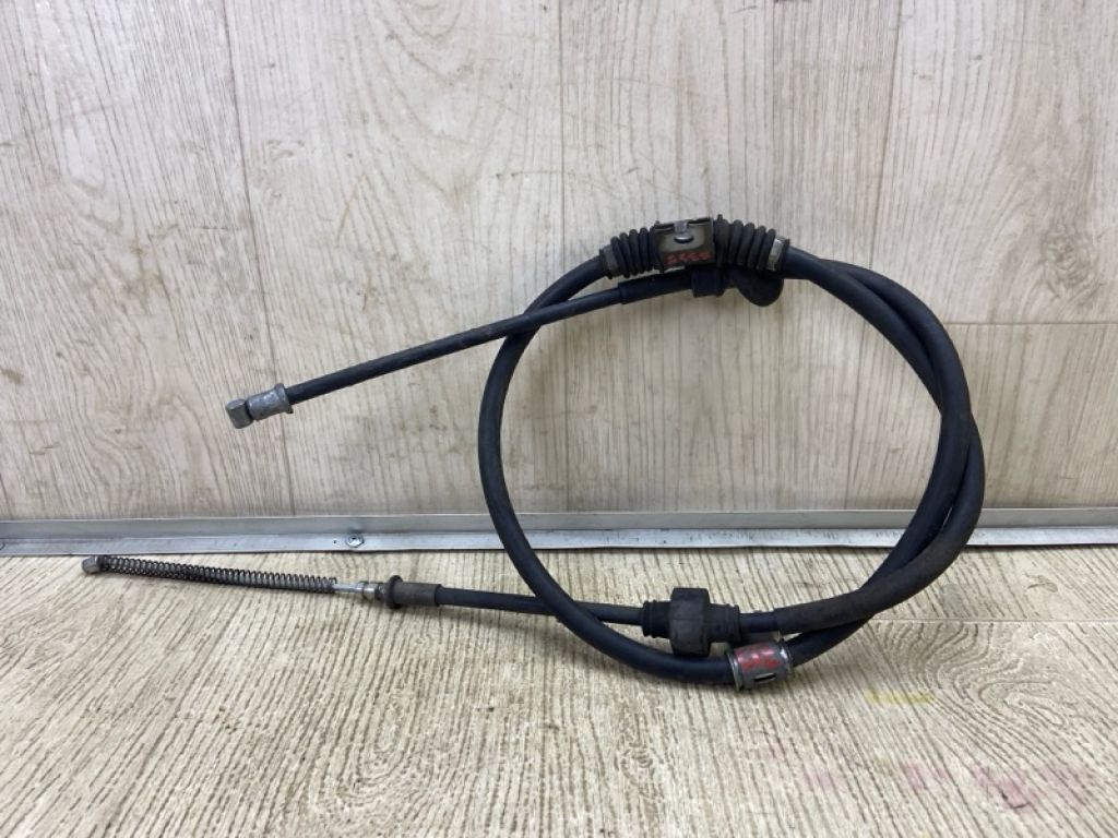 4820A026 | Трос стояночного тормоза прав. MITSUBISHI OUTLANDER XL 05-13 - Фото 2