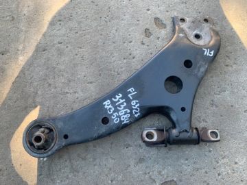 Рычаг передней подвески нижний лев. LEXUS RX350/450 09-15