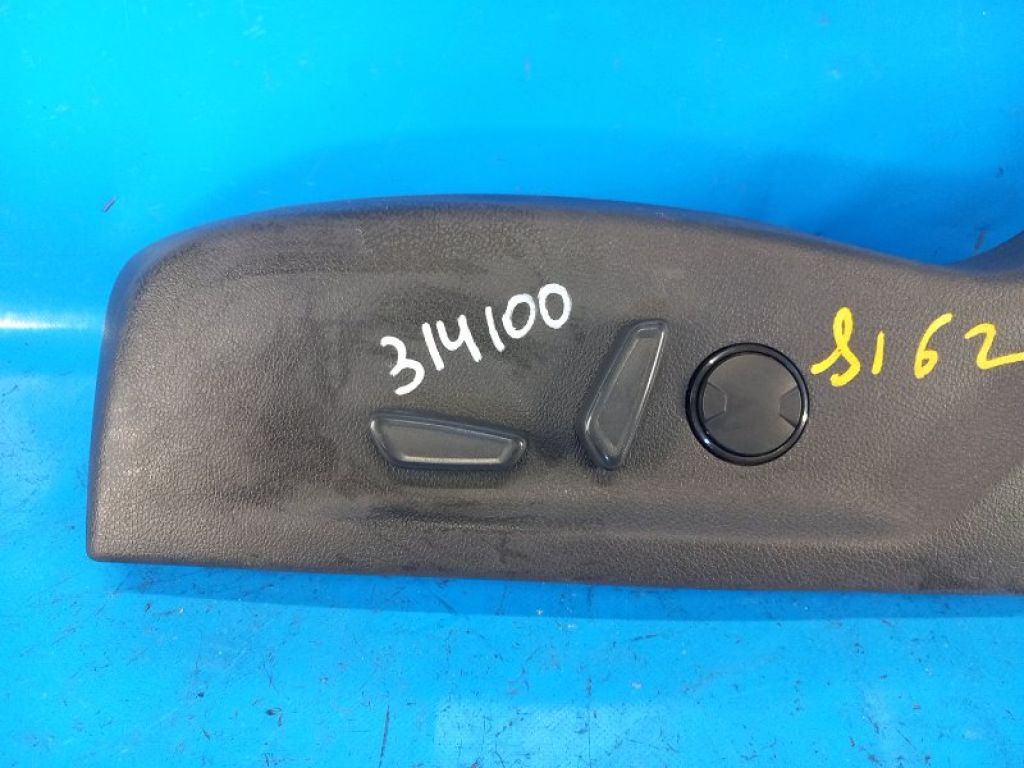 F1EZ-14A701-A | Блок кнопок памяти сидений передн. лев. FORD FOCUS 10-18