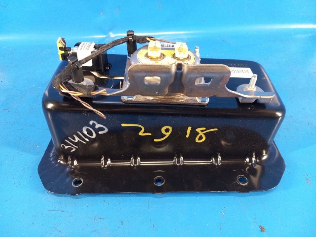 F1EZ-58044A74-A | Подушка безпеки пасажира FORD FOCUS 10-18 - Фото 2