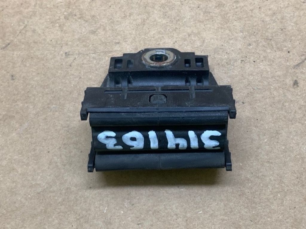 88688-0E080 | Крепление радиатора LEXUS RX350/450 09-15 - Фото 2