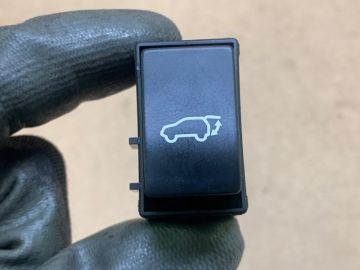 Кнопка открывания багажника внутренняя LEXUS RX350/450 09-15