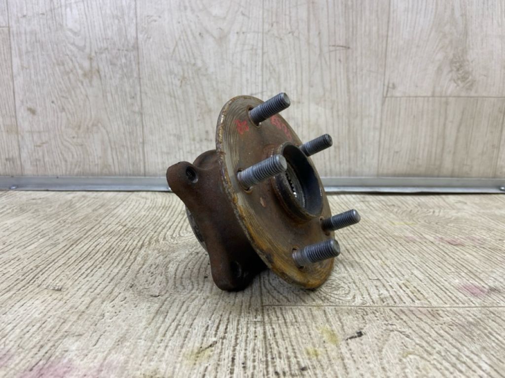 4355006010 | Маточина колеса передн. прав. TOYOTA CAMRY 70 17-