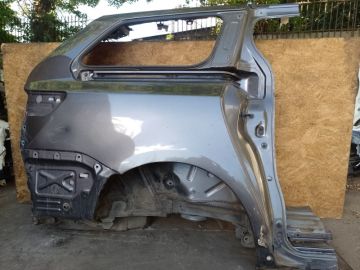 Чверть кузова задня прав. TOYOTA SIENNA 11-16