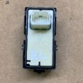 84810-0E020 | Кнопка стеклоподъемника задн. лев. LEXUS RX350/450 09-15 - Превью 3