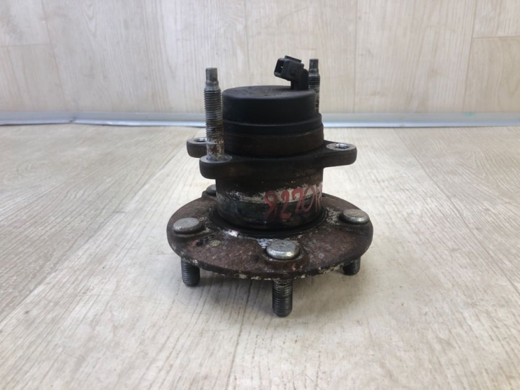 527301M000 | Маточина колеса задн. KIA FORTE/CERATO TD 08-13