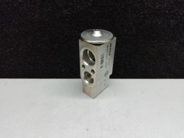 Клапан кондиционера задн. TOYOTA SIENNA 11-16