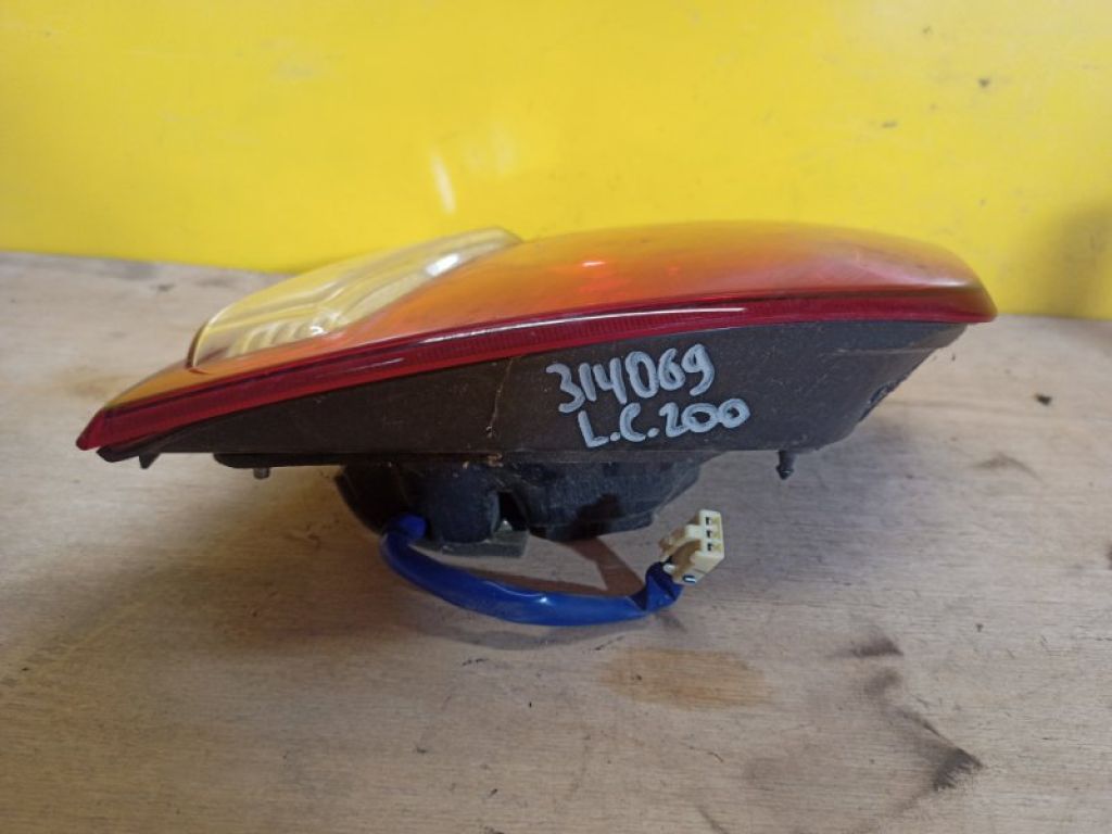 8159160210 | Фонарь внутренний лев. TOYOTA LAND CRUISER 200 08-21 - Фото 2