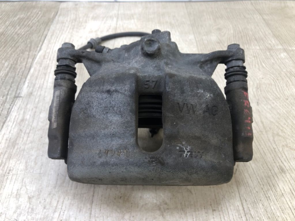 8V0615124A | Супорт гальмівний передн. прав. AUDI A3 (8V) 12–17