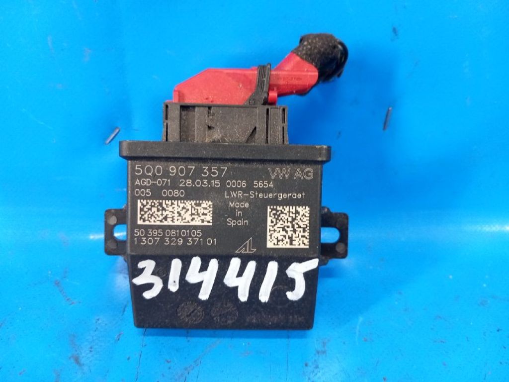 5Q0907357 | Блок управління коректора фар AUDI A3 (8V) 12–17
