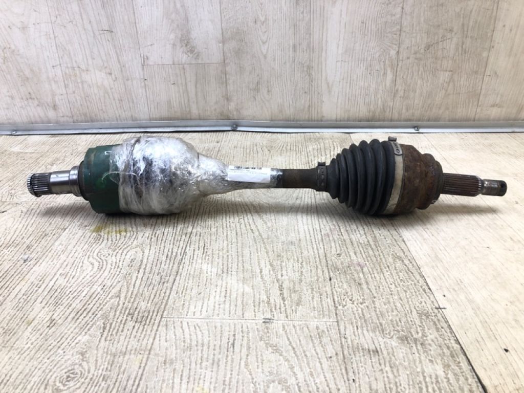 3815A137 | Привід передній лів. MITSUBISHI OUTLANDER XL 05-13