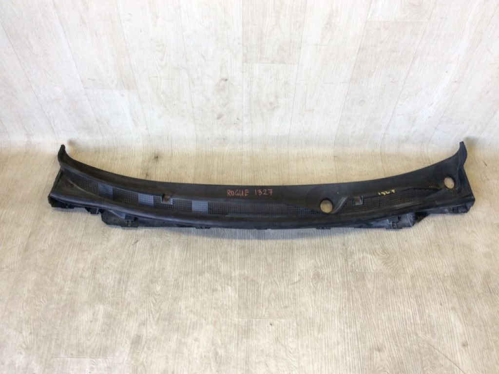 668626MR0A | Пластик под лобовое стекло / Жабо NISSAN QASHQAI/ROGUE SPORT 14-