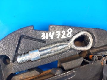 Крюк буксировочный HONDA CIVIC ES 00-05