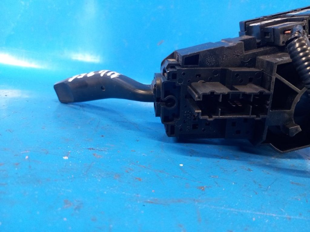 35256-S5A-A02 | Подрулевой переключатель прав. HONDA CIVIC ES 00-05 - Фото 2