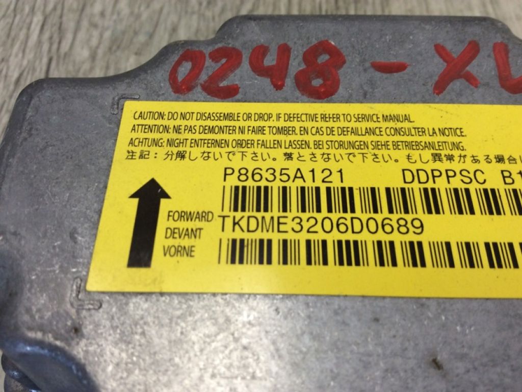8635A121 | Блок керування AIRBAG MITSUBISHI OUTLANDER XL 05-13 - Фото 2