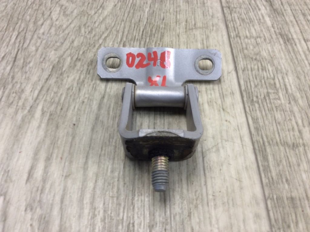 MR556091 | Петля кришки багажника MITSUBISHI OUTLANDER XL 05-13