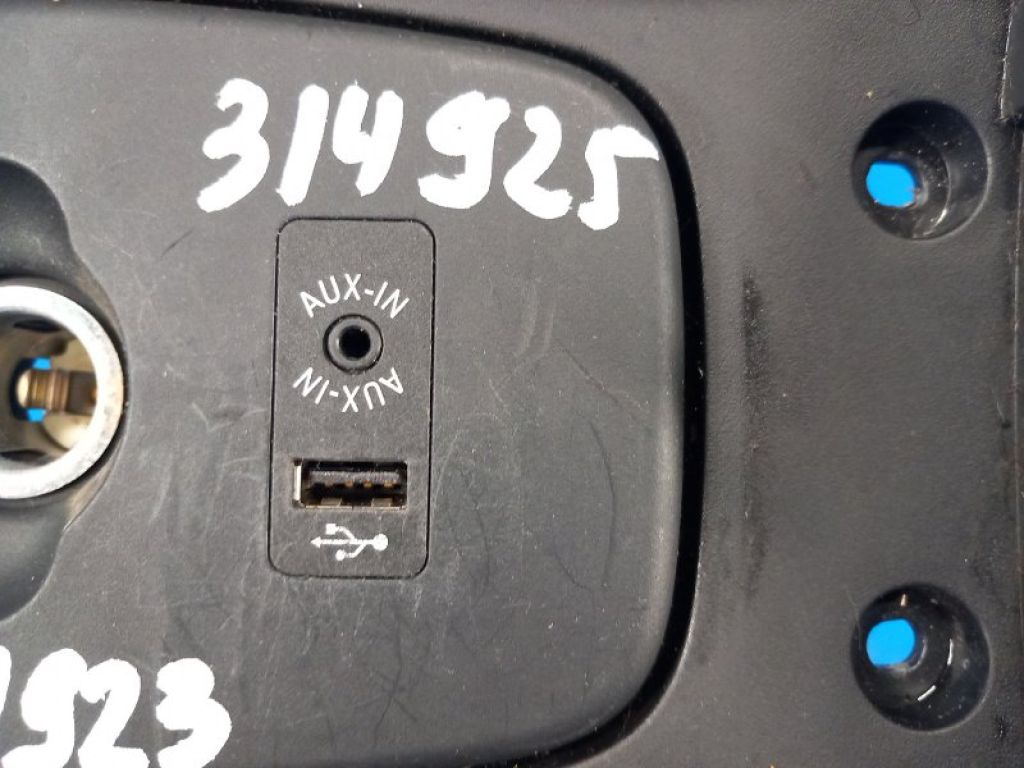 84109229246 | USB адаптер MINI COOPER (F56) 14-18