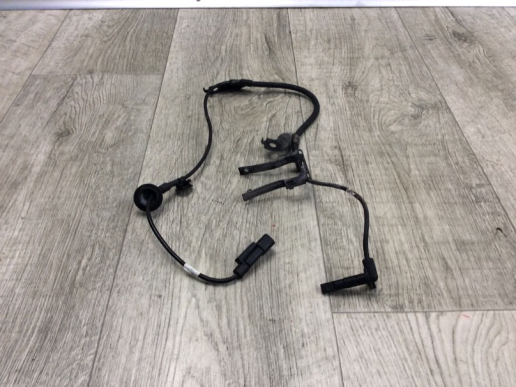 4670A575 | Датчик ABS передн. лев. MITSUBISHI OUTLANDER XL 05-13