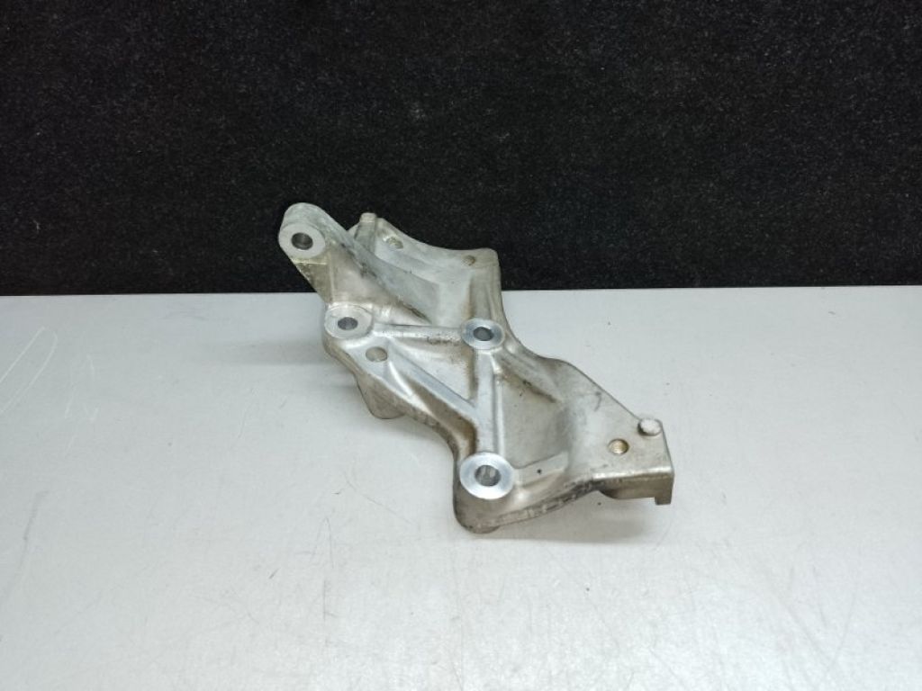 1801A037 | Кронтейн генератора MITSUBISHI OUTLANDER XL 05-13 - Фото 3