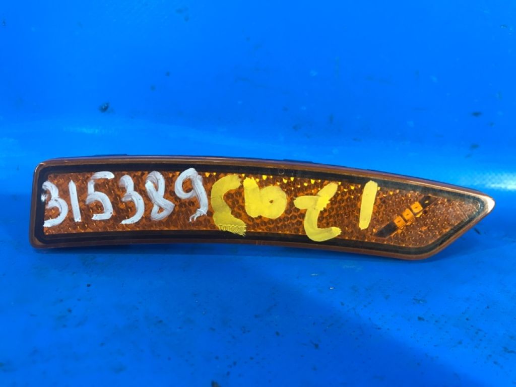 EJ7B15A424A | Повторювач повороту у бампер передн. прав. LINCOLN MKZ 13-20