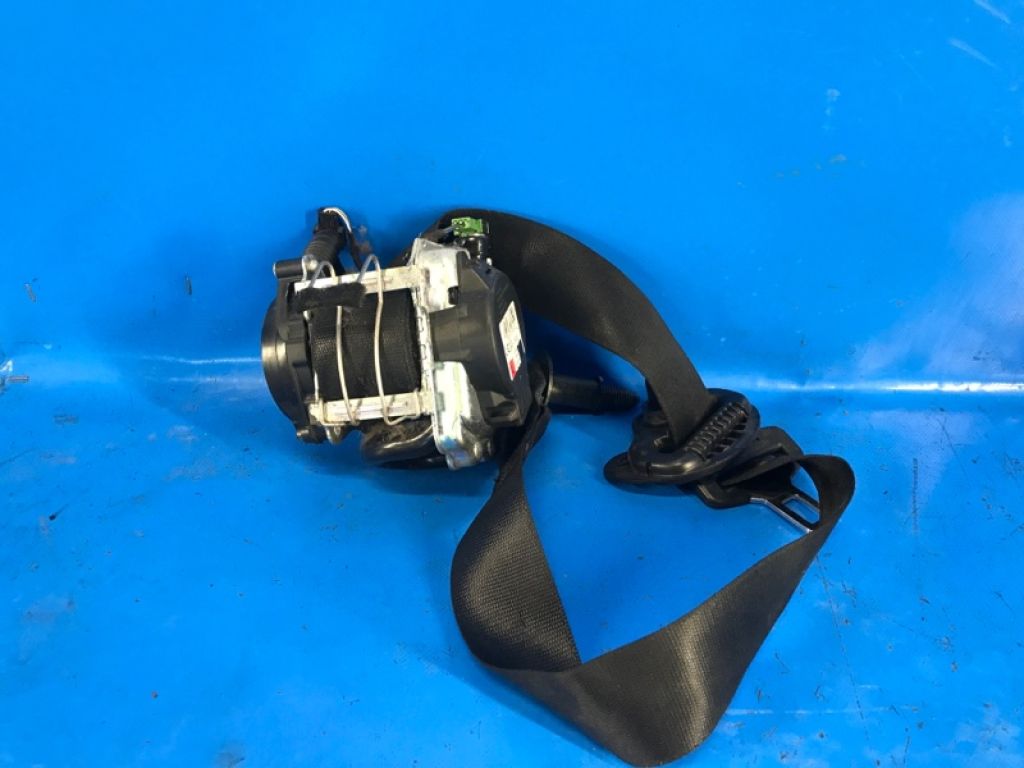 HP5Z-54611B08-AC | Ремень безопасности передн. прав. LINCOLN MKZ 13-20