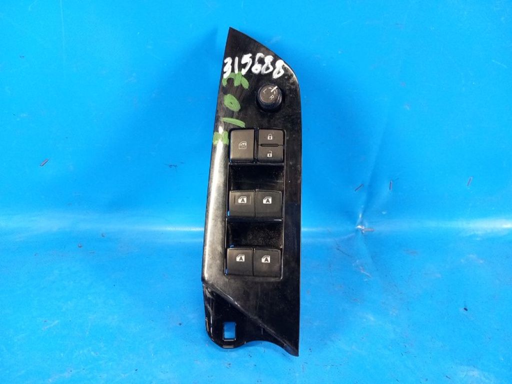 8404047070 | Блок управления стеклоподъемниками передн. лев. TOYOTA PRIUS 16-