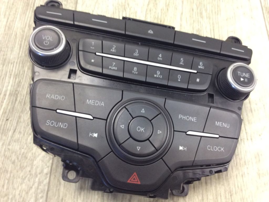 F1EZ-18C858-LD | Блок керування мультимедіа FORD ESCAPE 12-19 - Фото 3