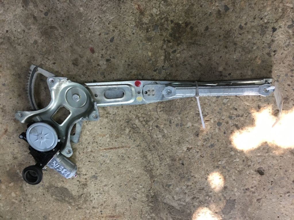 69802-52070 | Склопідйомник задн. лів. TOYOTA PRIUS - 20 03-11