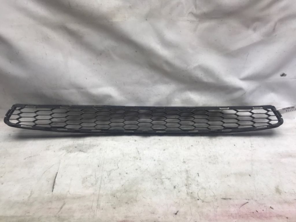 62256-3NA5A | Решетка переднего бампера NISSAN LEAF 10-17 - Фото 3