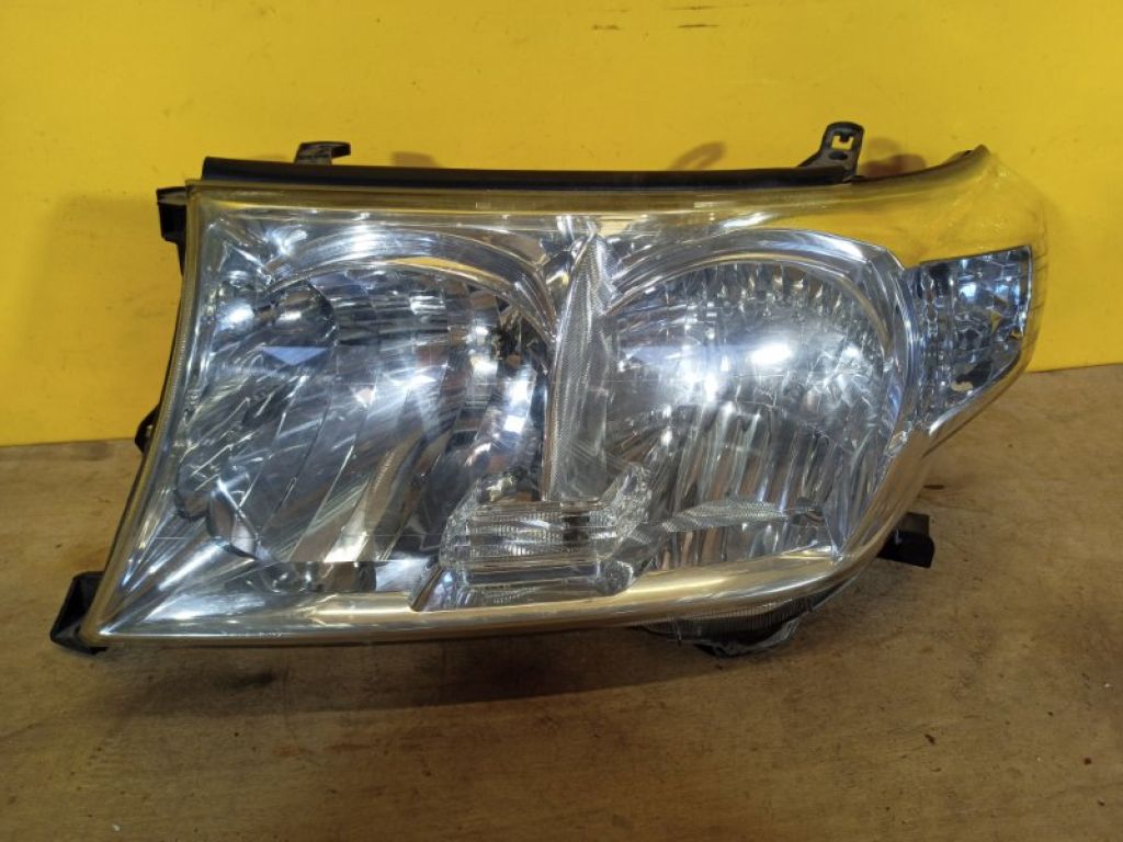 8117060C50 | Фара лів. TOYOTA LAND CRUISER 200 08-21