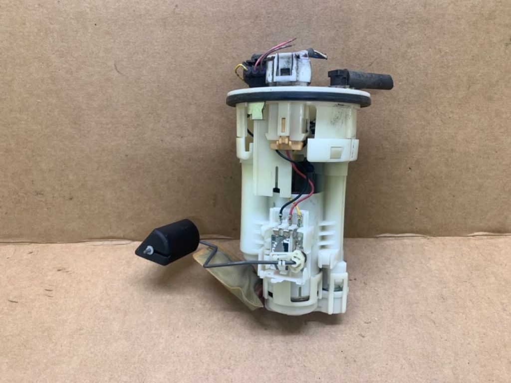 23221-0A040 | паливний насос LEXUS ES300 ES330 01-06