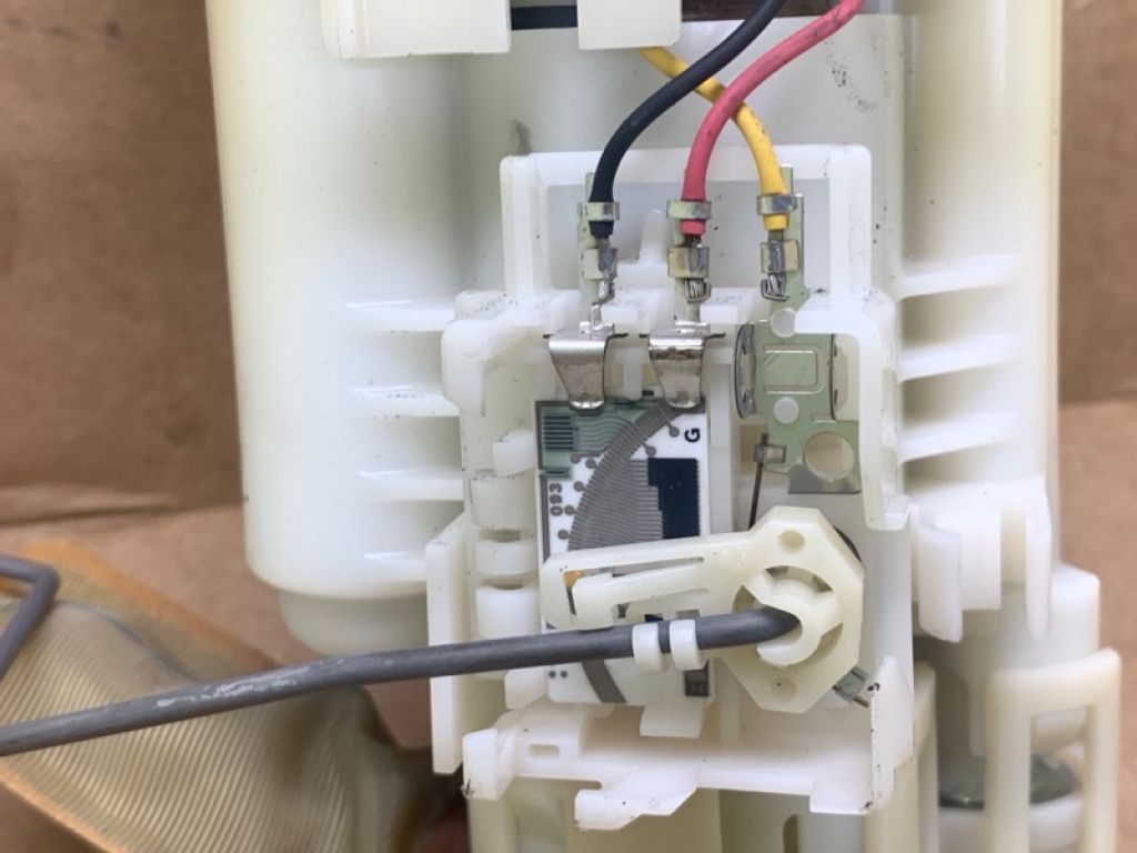 23221-0A040 | паливний насос LEXUS ES300 ES330 01-06 - Фото 2