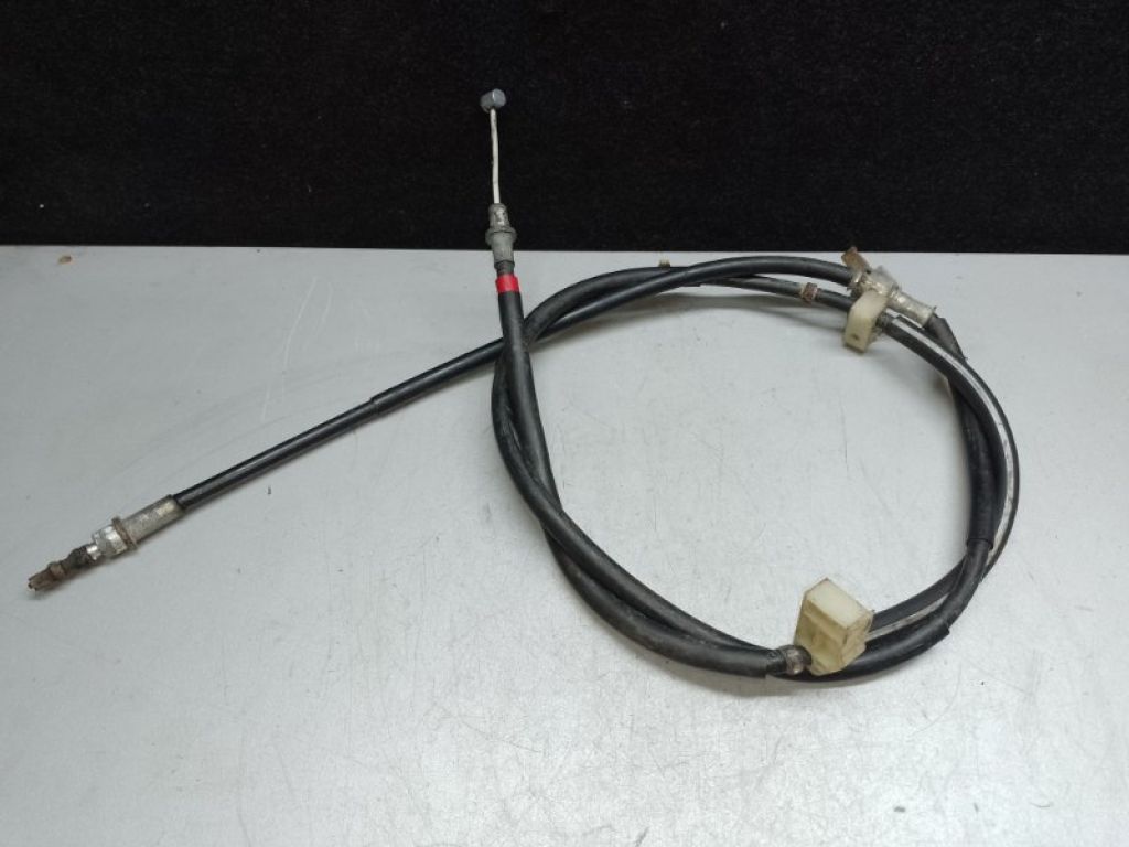 BS3E-44-200J | Трос стояночного тормоза лев. MAZDA 3 BL 09-13