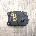 27749-4BU0A | Моторчик заслонки печки NISSAN QASHQAI/ROGUE SPORT 14- - Превью 2