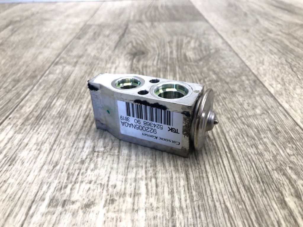 92200-5NA0A | Клапан кондиционера NISSAN QASHQAI/ROGUE SPORT 14-