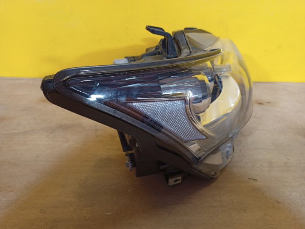 8114576071 | Фара прав. LEXUS CT200 11-17 - Фото 6