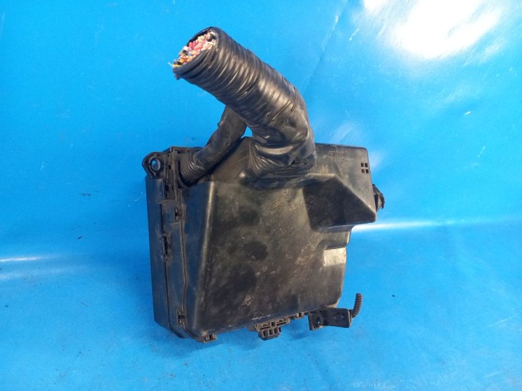 8565A012 | Блок предохранителей моторный отсек MITSUBISHI OUTLANDER XL 05-13 - Фото 4