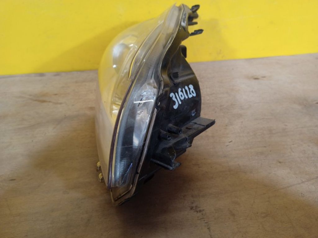 81130-47250 | Фара прав. TOYOTA PRIUS - 30 09-17 - Фото 3
