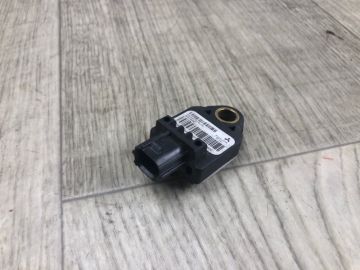 Датчик удара передн. MITSUBISHI OUTLANDER XL 05-13